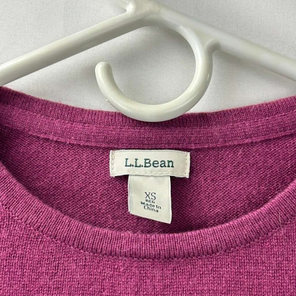 LL Bean Women’s XS 100% Cashmere Light Plum Crew Neck Sweater Long Sleeves - Picture 3 of 13